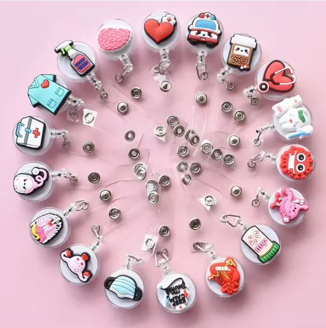 Badgehouder, YOYO, ZIpper, - Caregear.nl Zorg scharen verpleegkundigen