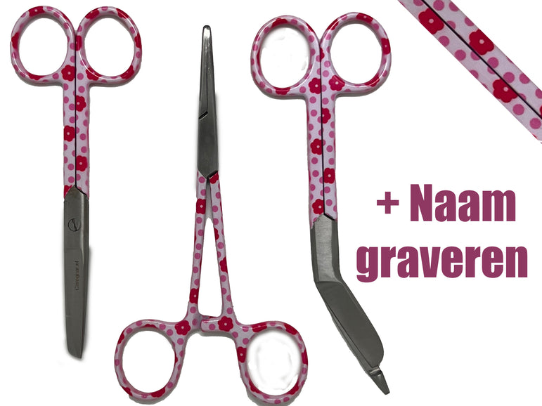 3 delig Rosé set met bloemen, scharen set verpleegkundige  (+ naam graveren) - Caregear.nl Zorg scharen verpleegkundigen