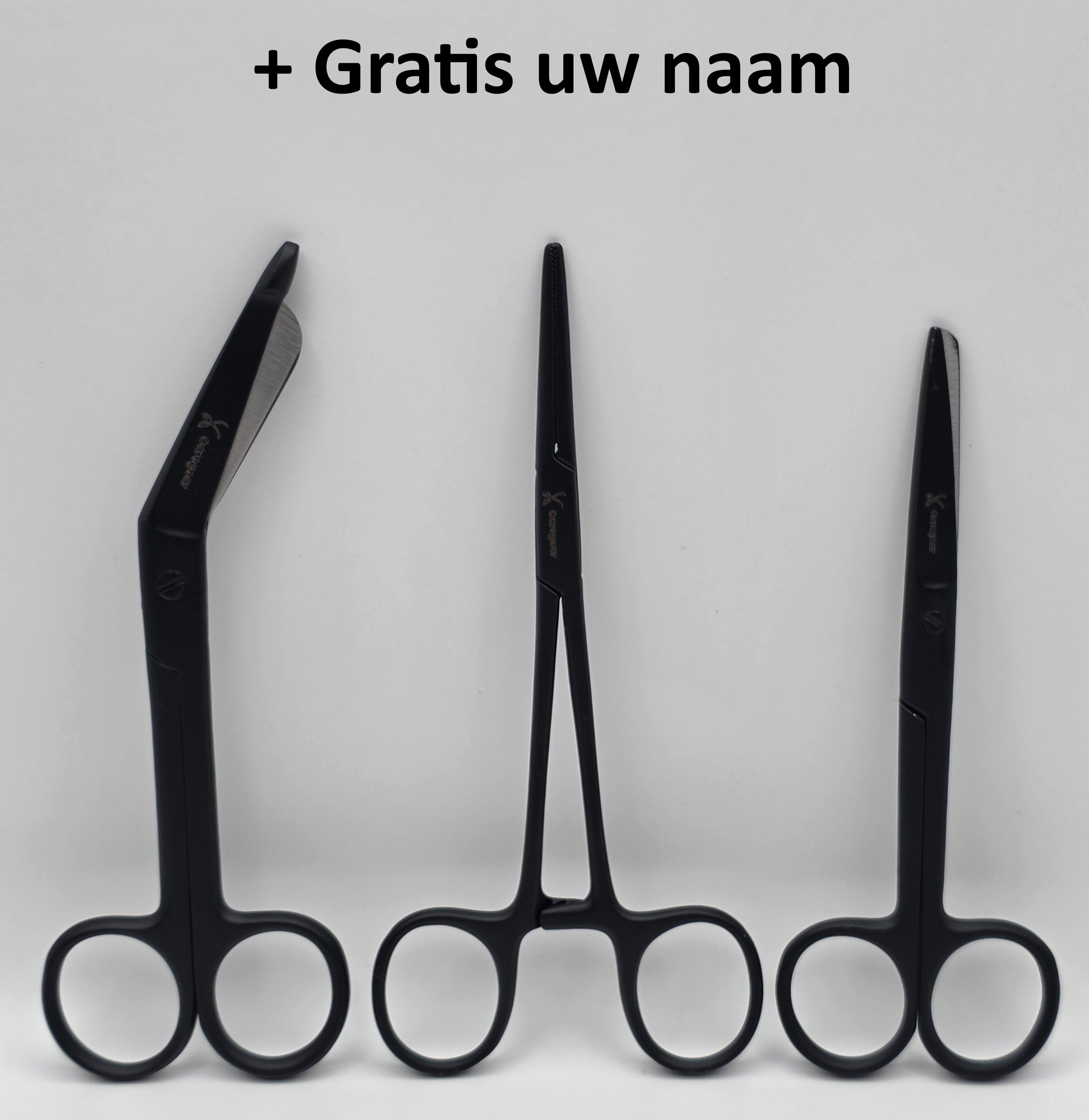3 delig scharen set verpleegkundige Zwart Mat (naam graveren) - Caregear.nl Zorg scharen verpleegkundigen