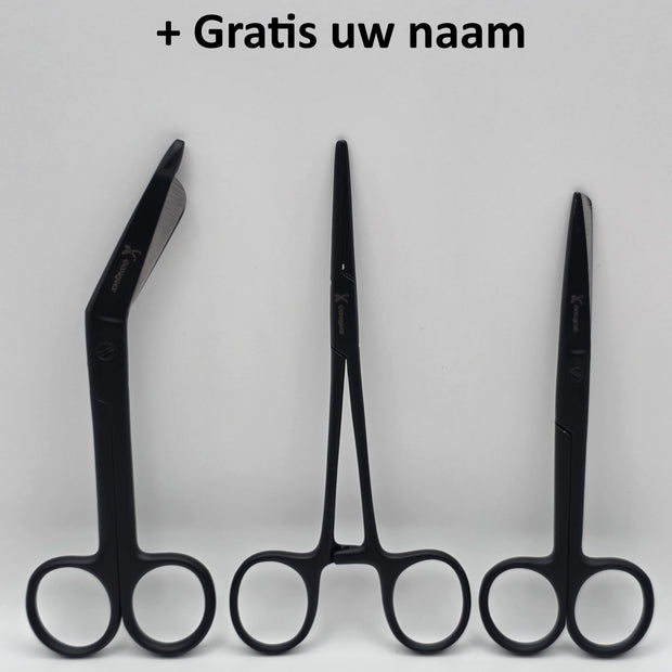 3 delig scharen set verpleegkundige Zwart Mat (naam graveren) - Caregear.nl Zorg scharen verpleegkundigen