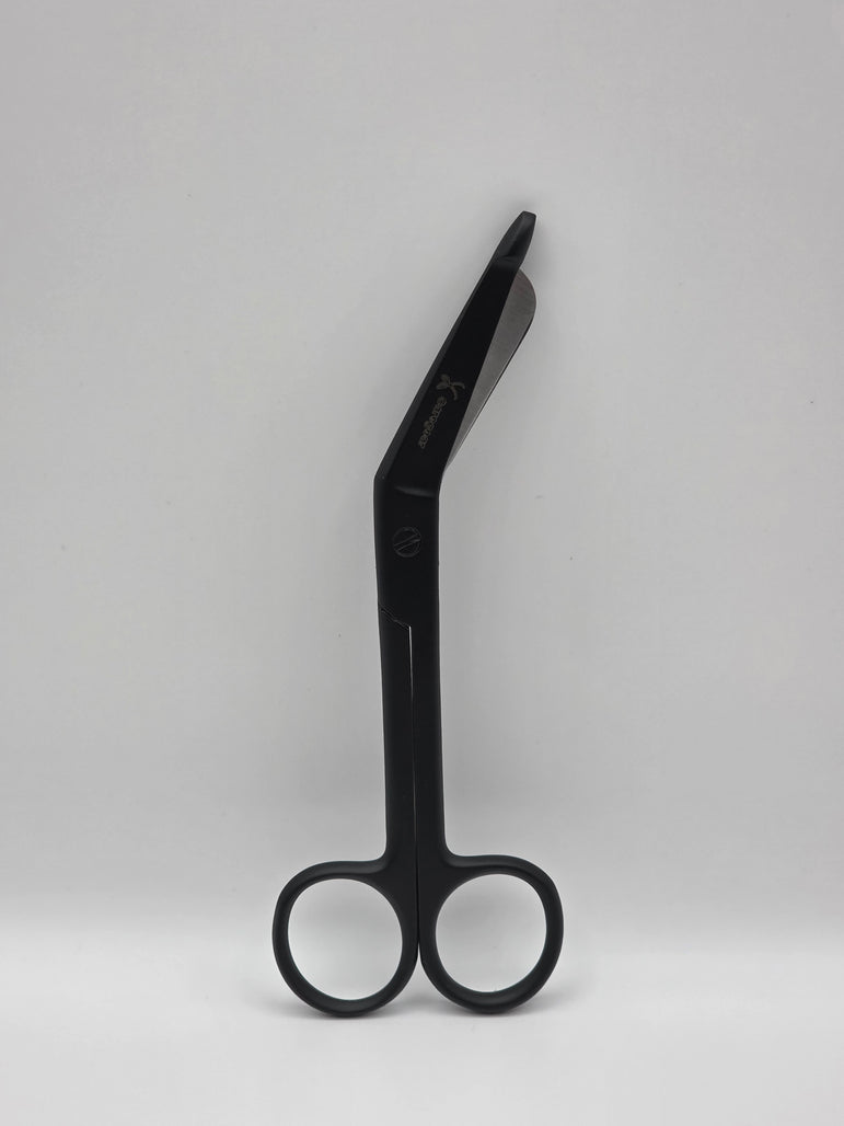 3 delig scharen set verpleegkundige Zwart Mat (naam graveren) - Caregear.nl Zorg scharen verpleegkundigen