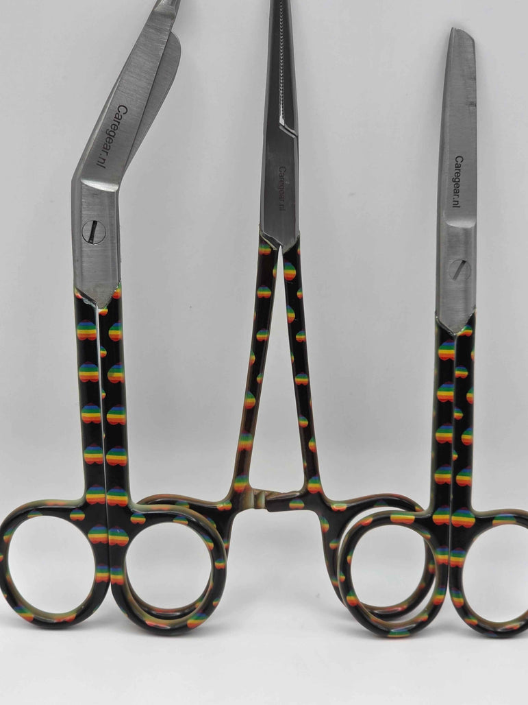 3 delig scharen set verpleegkundige Regenboog - Caregear.nl Zorg scharen verpleegkundigen