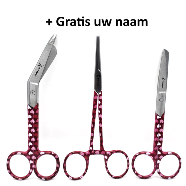 3 delig paarse set scharen met  roze hartjes, verpleegkundige  (+ naam graveren) - Caregear.nl Zorg scharen verpleegkundigen