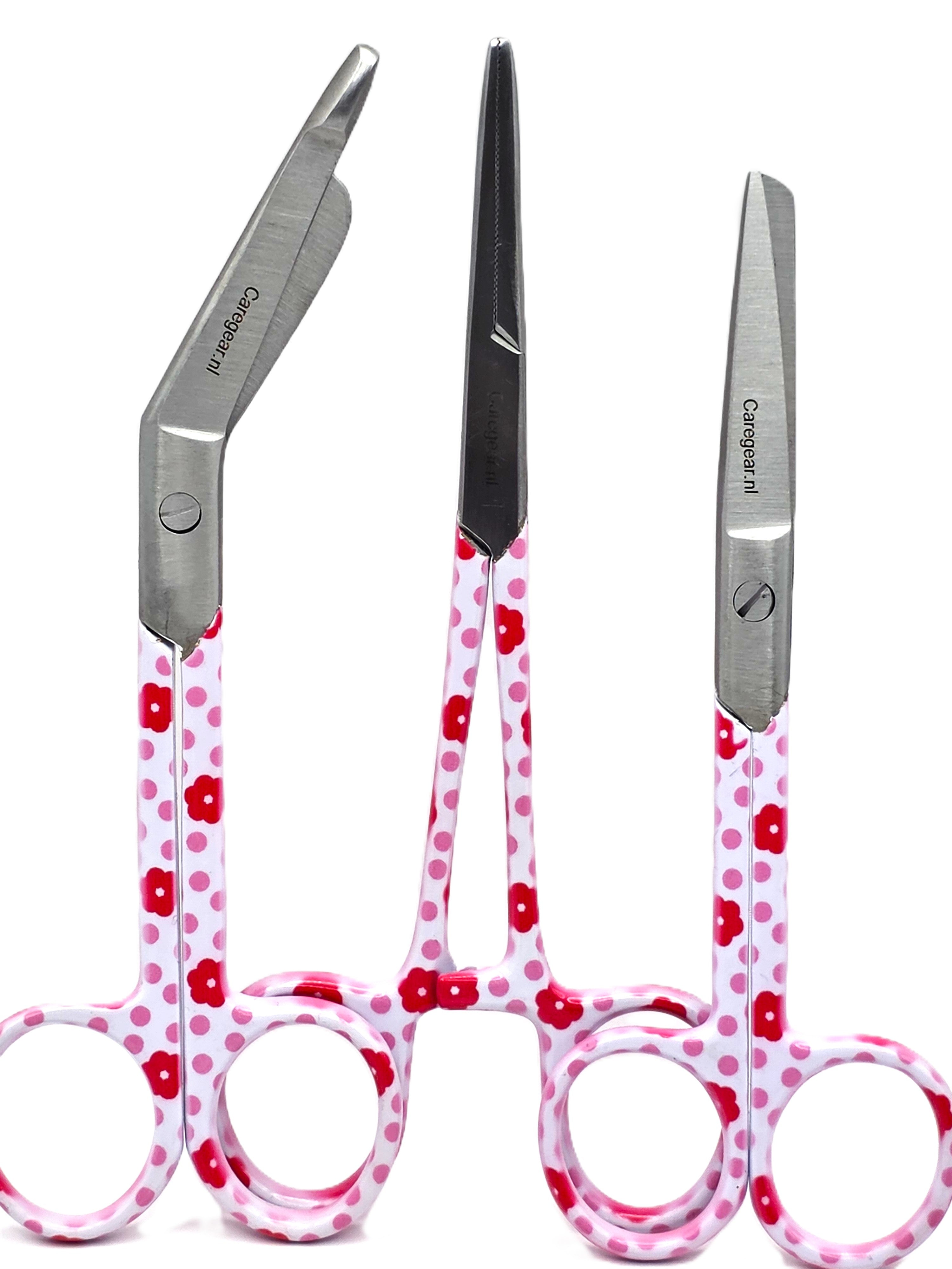 3 delig Rosé set met bloemen, scharen set verpleegkundige  (+ naam graveren) - Caregear.nl Zorg scharen verpleegkundigen