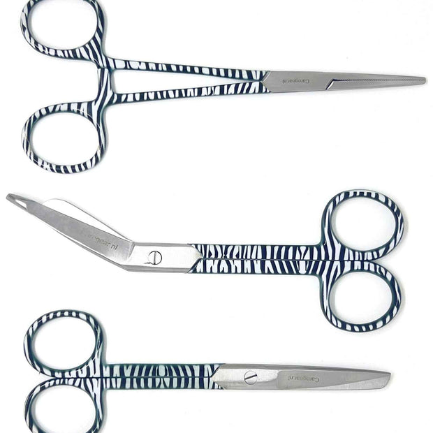 3 delig scharen set verpleegkundige VPK Zebra - Caregear.nl Zorg scharen verpleegkundigen