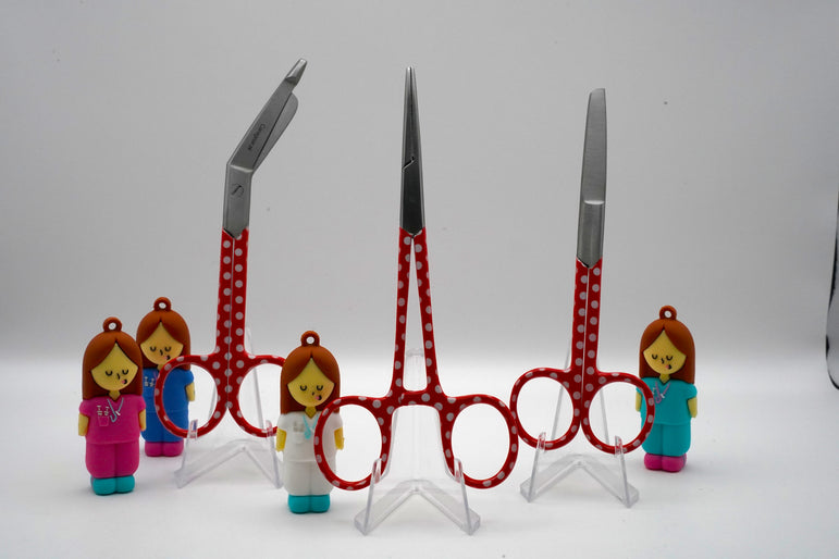 3 delig scharen set verpleegkundige Rood met witte stippen (naam graveren)