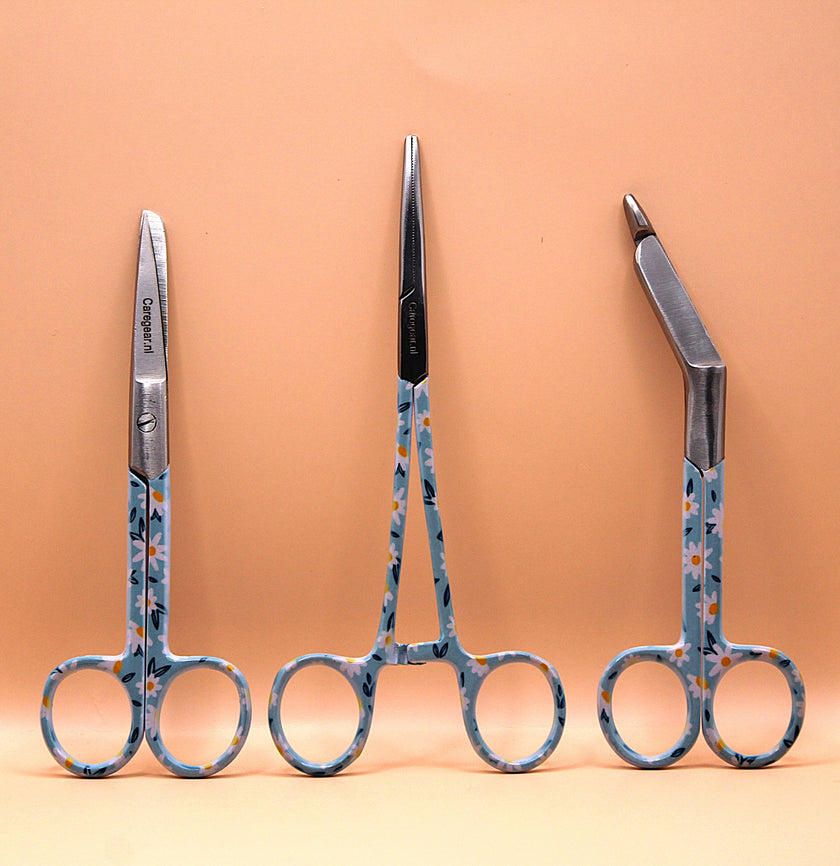 Daisy Blue 3 delig - Caregear.nl Zorg scharen verpleegkundigen