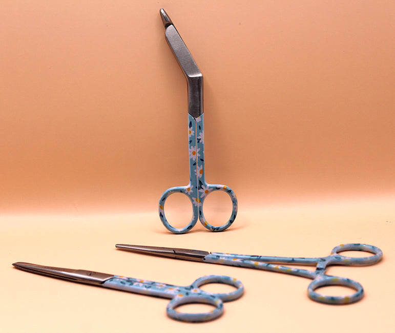 Daisy Blue 3 delig - Caregear.nl Zorg scharen verpleegkundigen