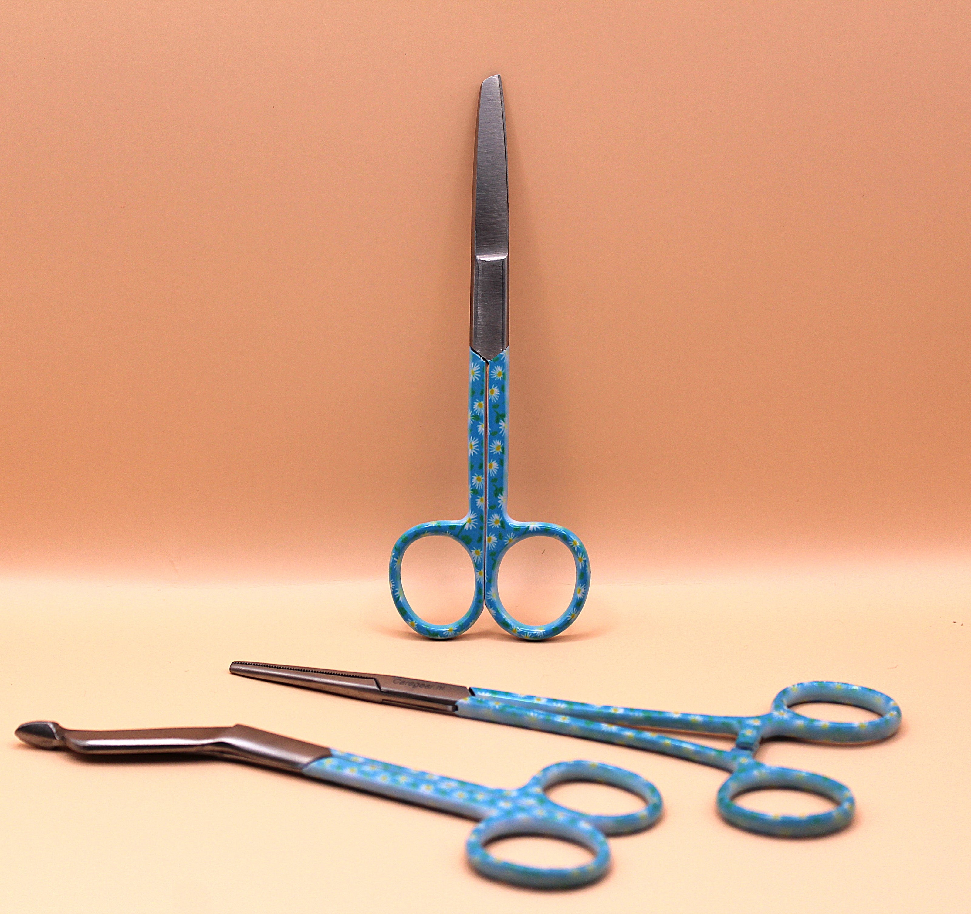 Witte Margriet 3 delig - Caregear.nl Zorg scharen verpleegkundigen