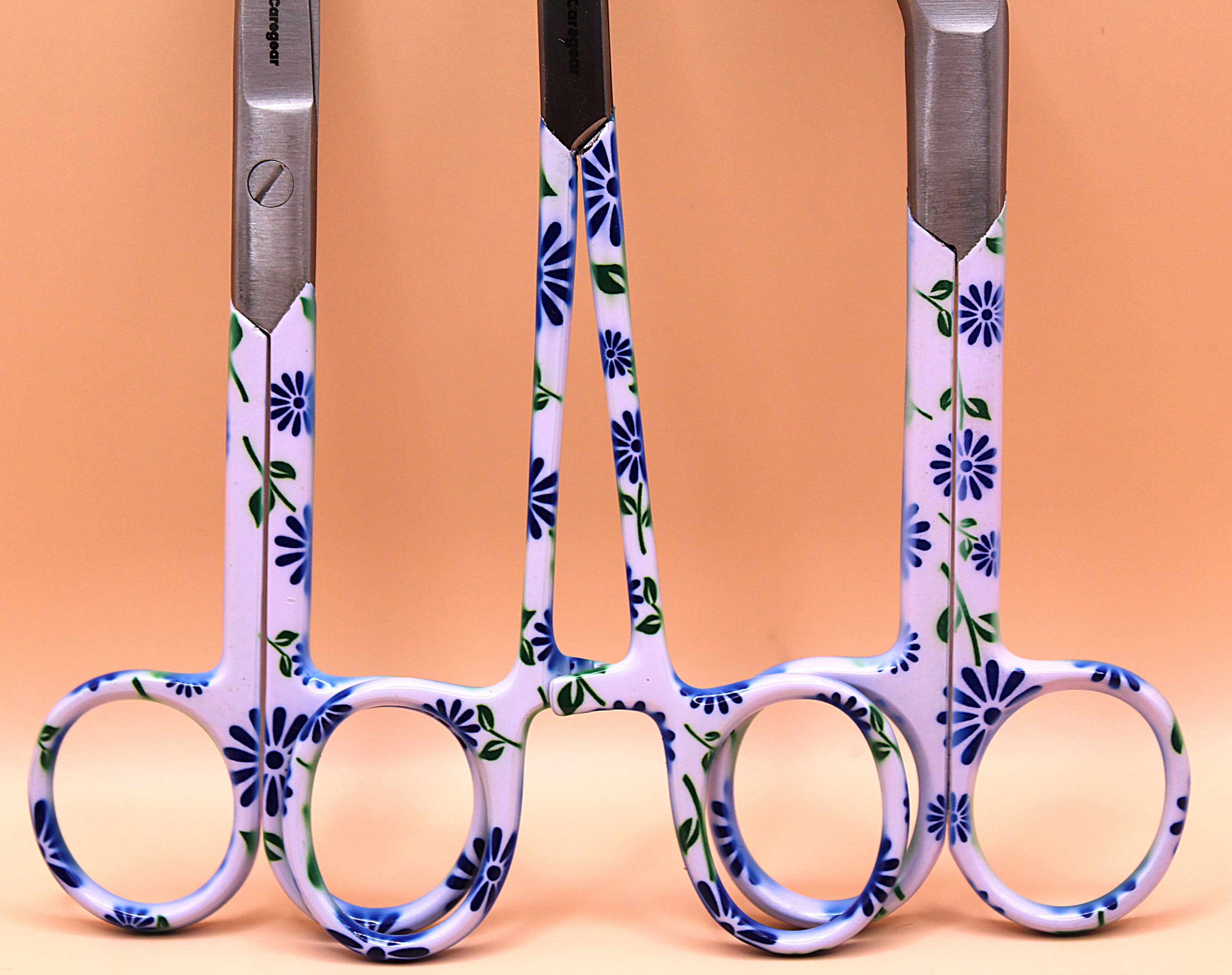 Fleur 3 delig - Caregear.nl Zorg scharen verpleegkundigen