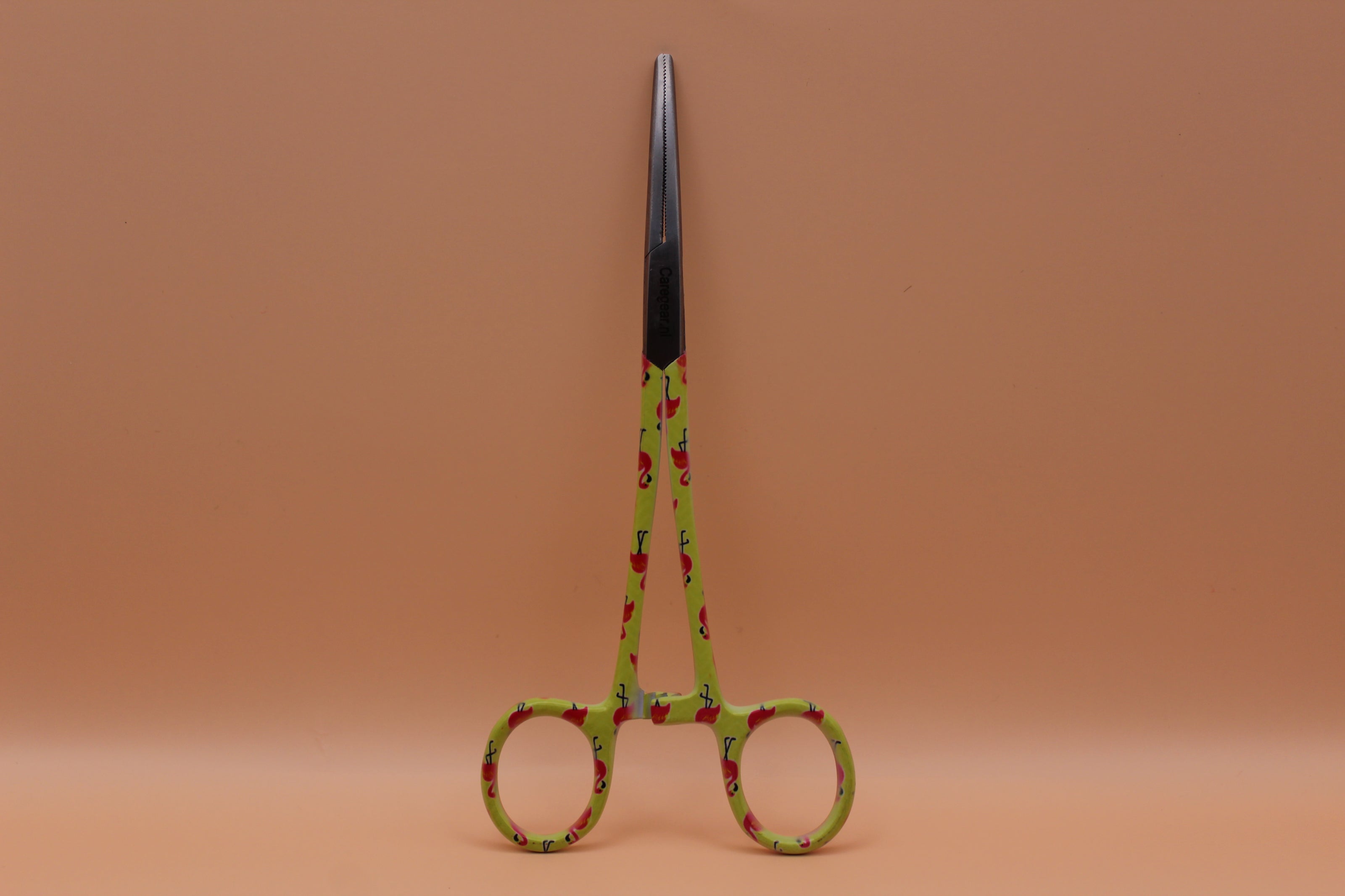 3 Delig set + gratis naam gravering Flamingo - Caregear.nl Zorg scharen verpleegkundigen