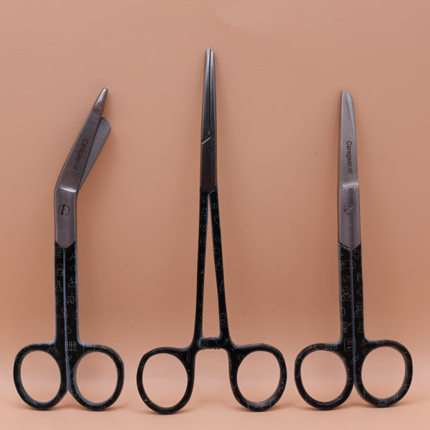 3 Delig set + gratis naam gravering Medische Icons zwart wit - Caregear.nl Zorg scharen verpleegkundigen