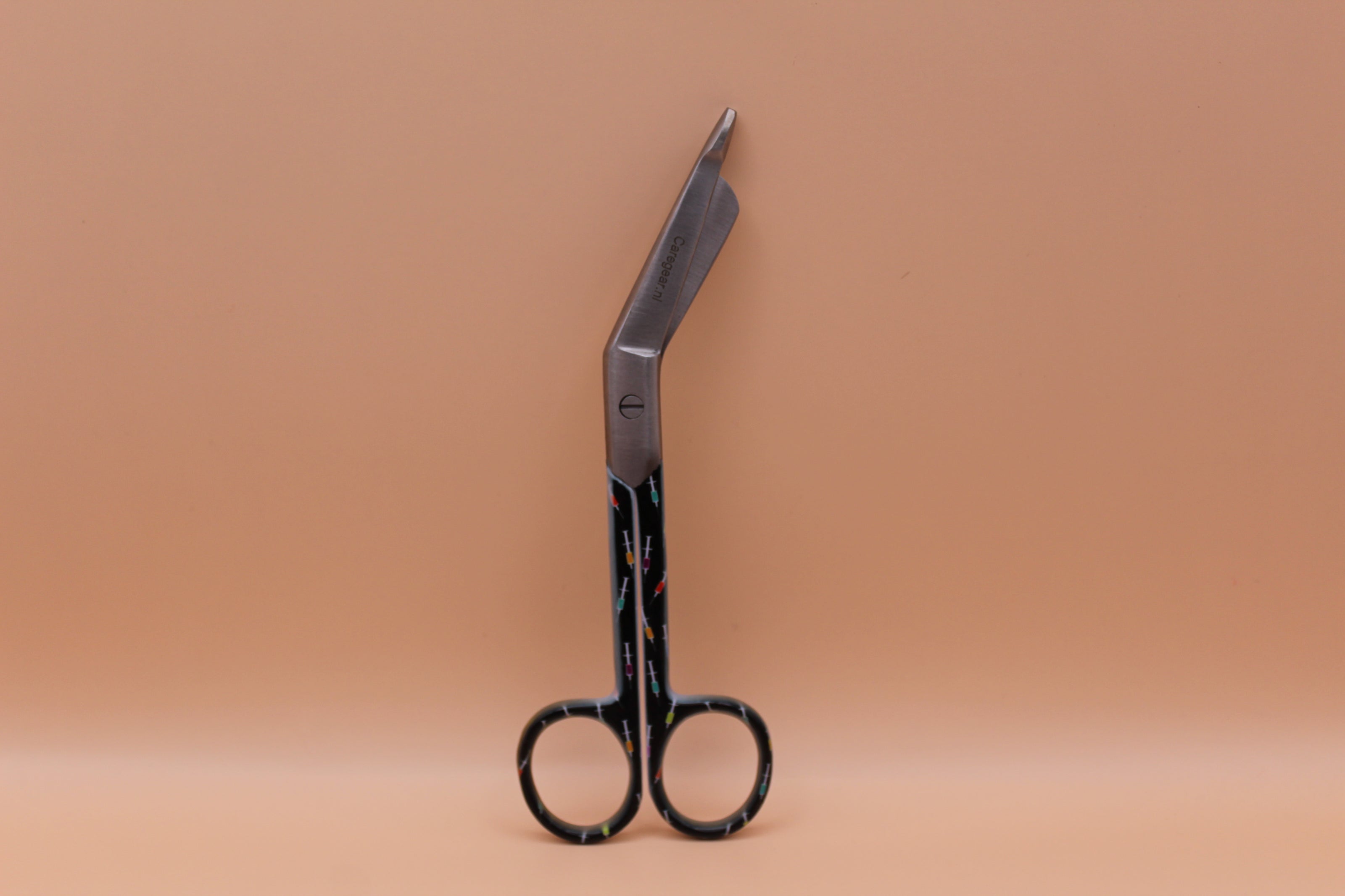 3 Delig set + gratis naam gravering Black Spuitjes - Caregear.nl Zorg scharen verpleegkundigen