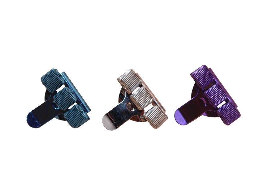 3-vaks Pennenclip – Zilver - Caregear.nl Zorg scharen verpleegkundigen