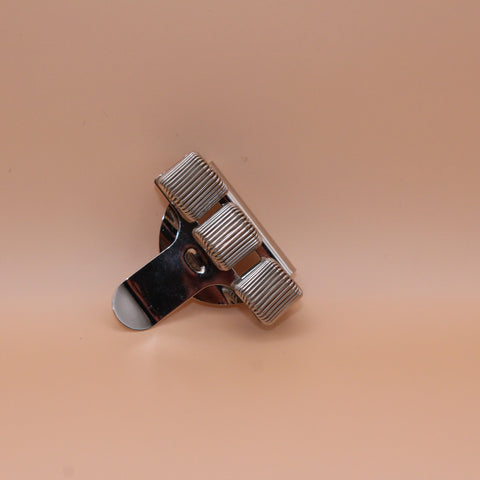 3-vaks Pennenclip – Zilver - Caregear.nl Zorg scharen verpleegkundigen