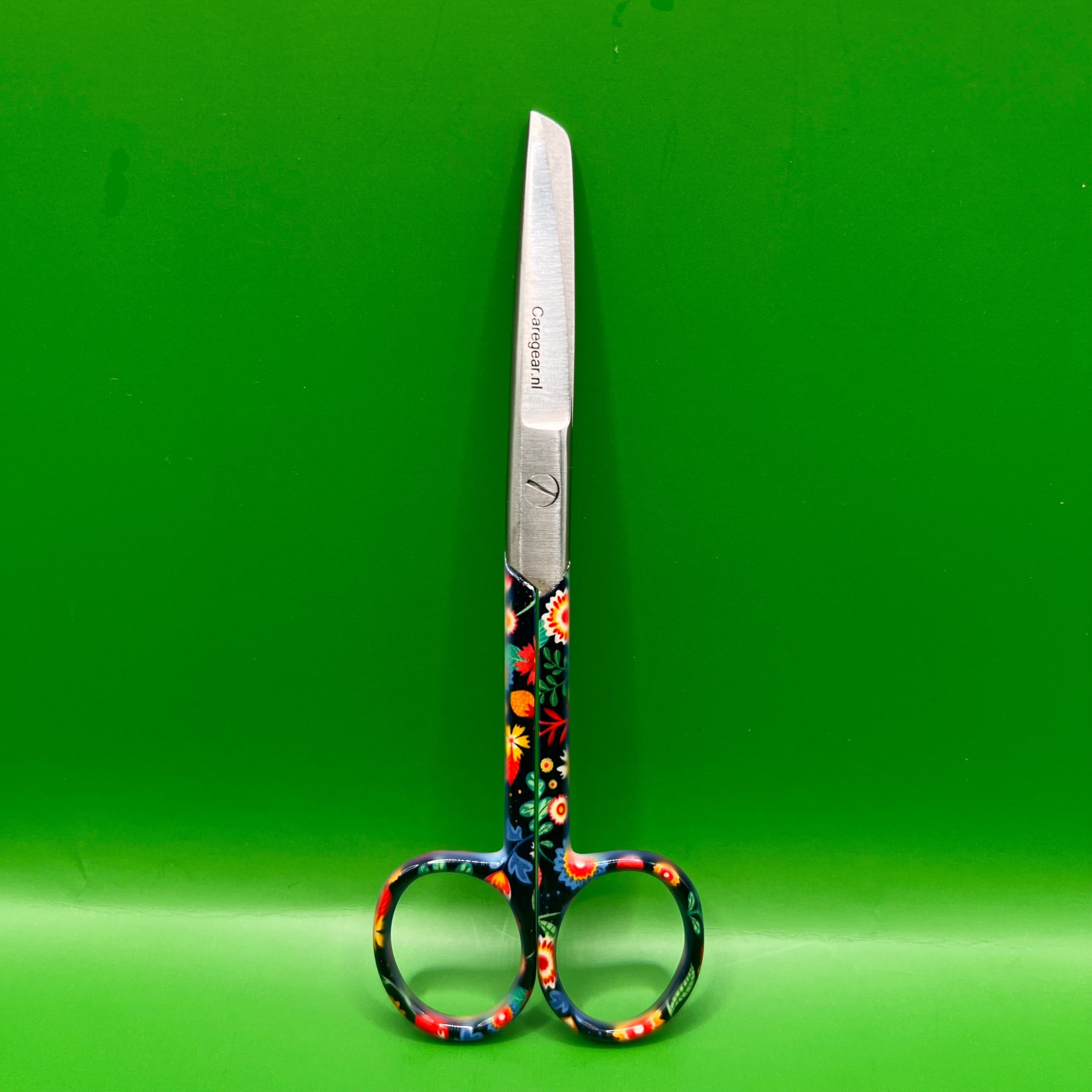 3 delig scharen set verpleegkundige Bloemen op zwart achtergrond (+ naam graveren) - Caregear.nl Zorg scharen verpleegkundigen